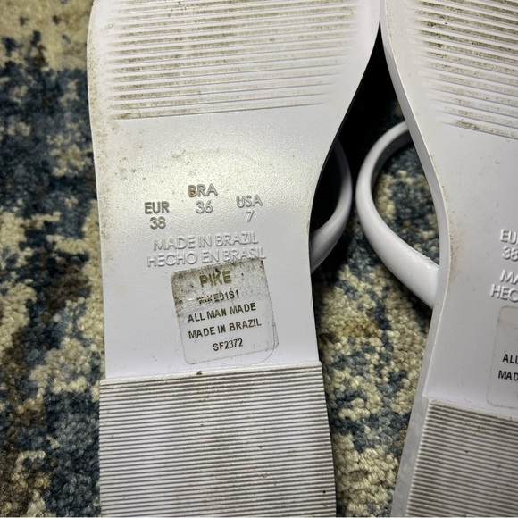Steve Madden White Pike Jelly Strappy Slip-On Flip-Flops Size 7 - Picture 10 of 11